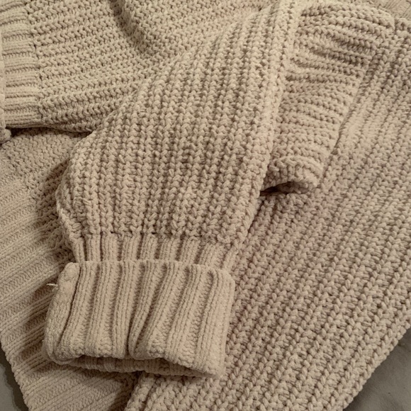 MOON RIVER KNIT SWEATER - Picture 2 of 6